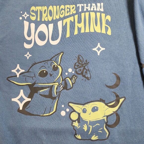 Star Wars Grogu Sweatshirt Medium Stronger Than You Think Baby Yoda Graphic - Picture 9 of 12